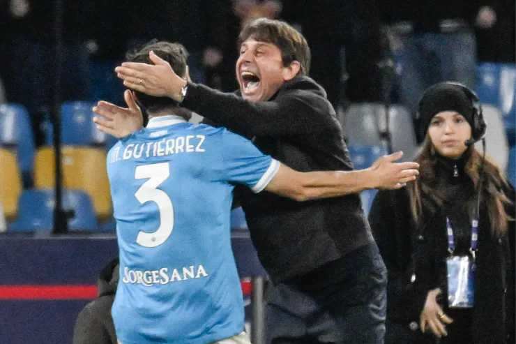 Gutierrez abbraccia Conte al gol