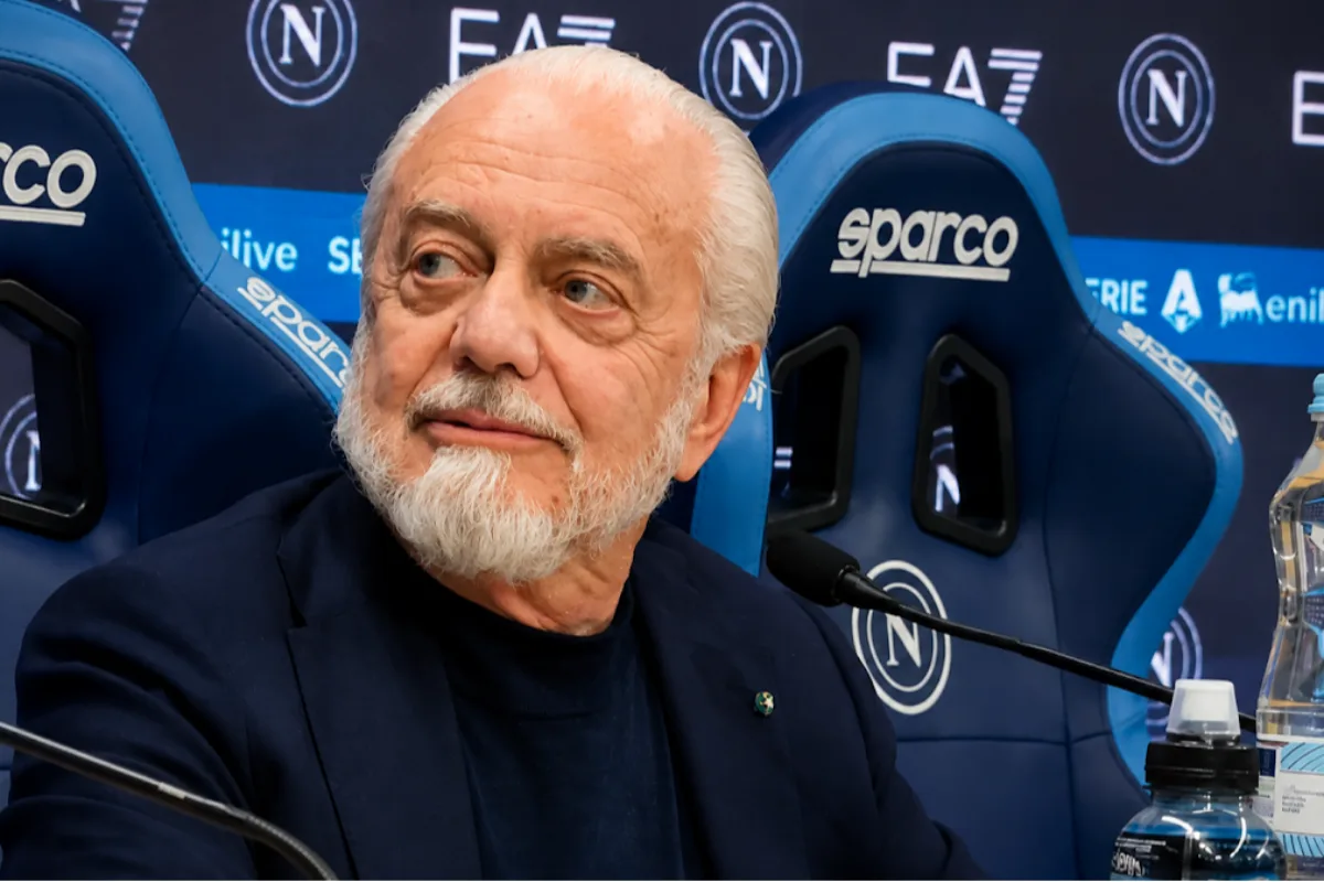 de laurentiis show in conferenza dal nuovo allenatore alla cessione del club tutti gli annunci da Spazionapoli.it de laurentiis show in conferenza dal nuovo allenatore alla cessione del club tutti gli annunci