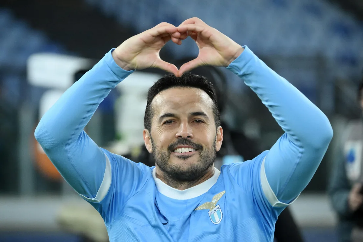 Coppa Italia, tifosi dell’Inter contro Pedro: lo Scudetto del Napoli fa ancora male