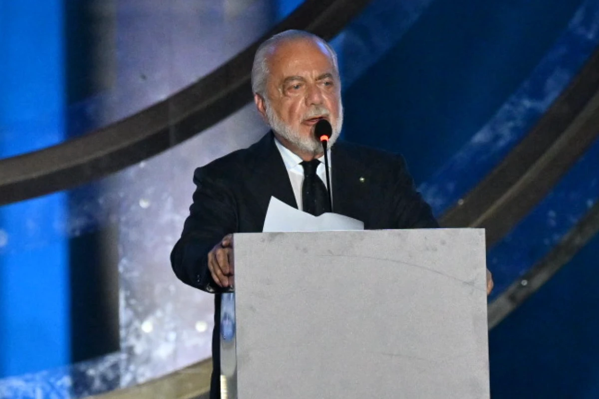 De Laurentiis “aperto” a cedere il Napoli a un imprenditore napoletano: chi avrebbe la forza economica
